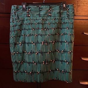 Patterned pencil skirt